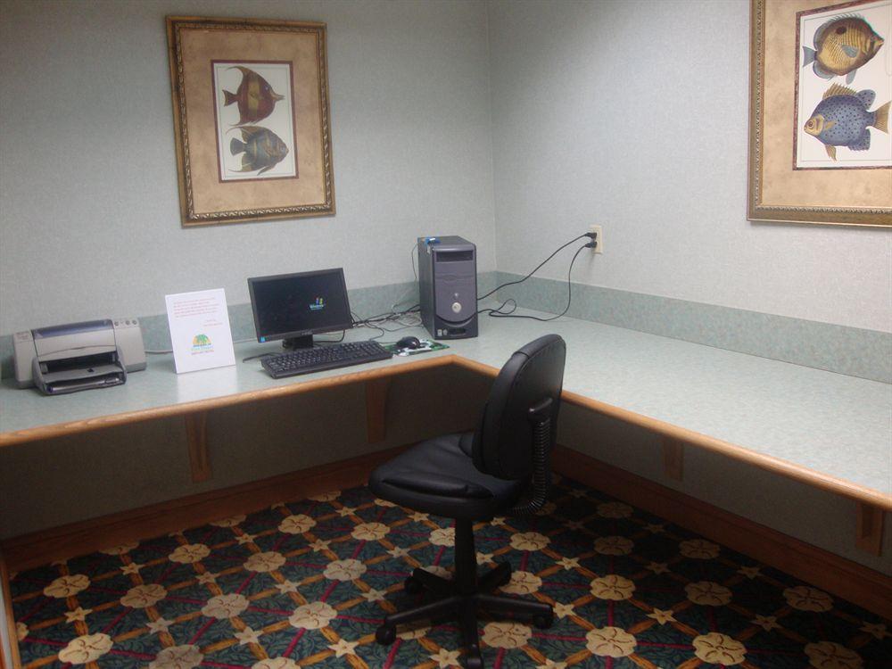 Baymont By Wyndham Fort Myers Airport Exterior foto